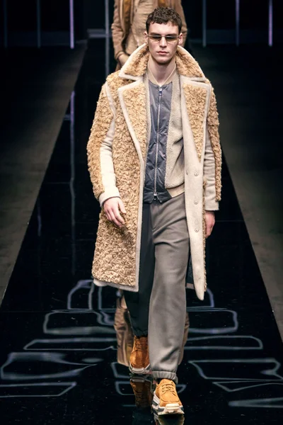 Look 85